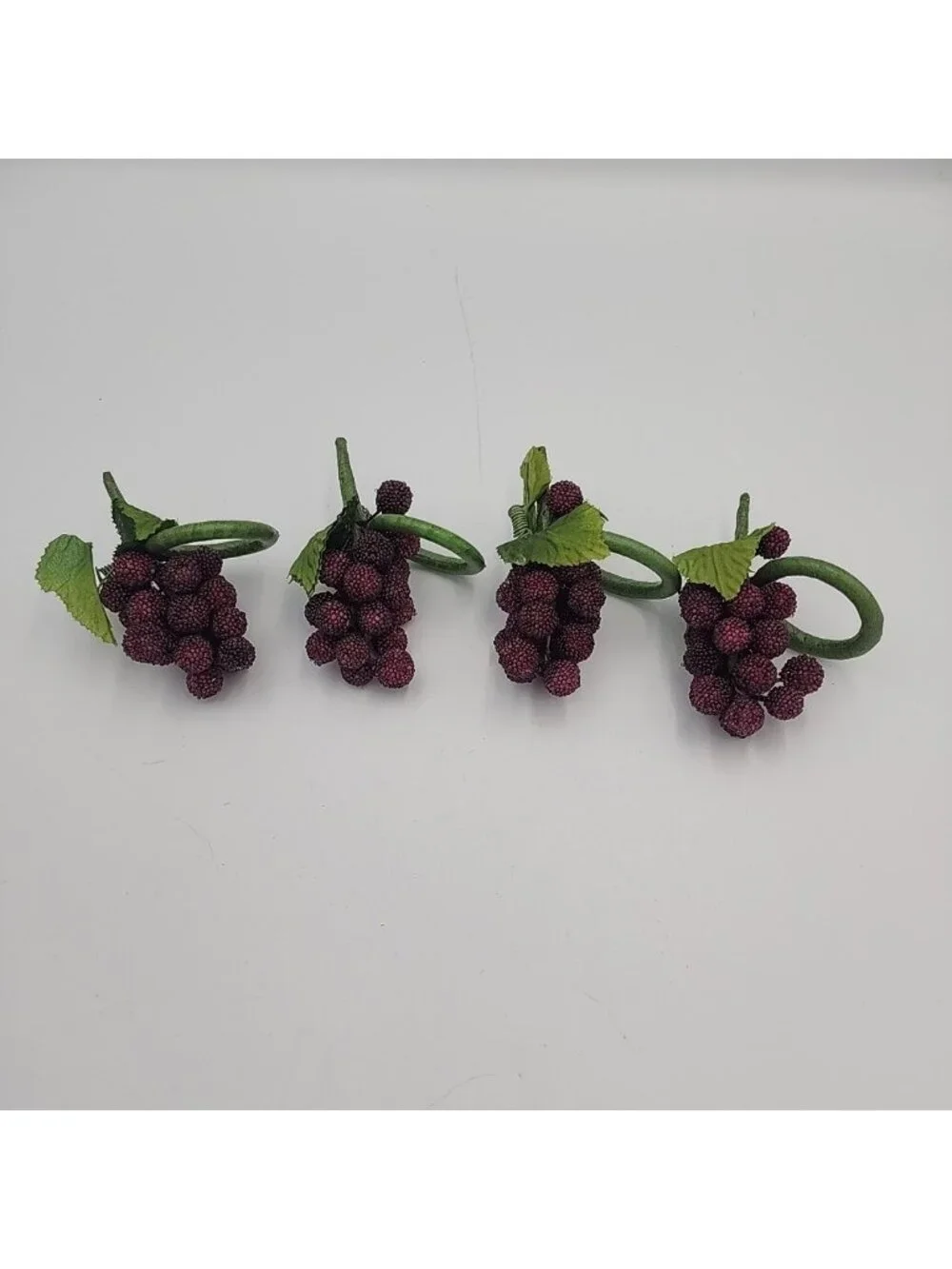 Pier 1 Imports Beaded Red Purple Grape Cluster Napkin Rings Set of 4